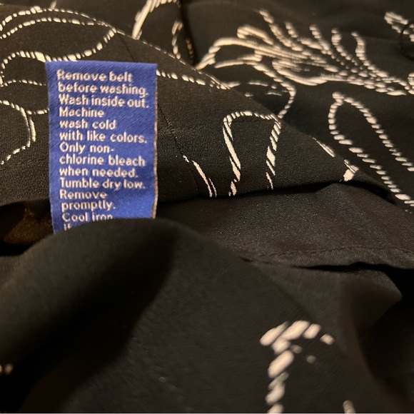 Apt. 9 Black & White Floral Pattern Button-Down Dress - Size XL - Picture 16 of 16